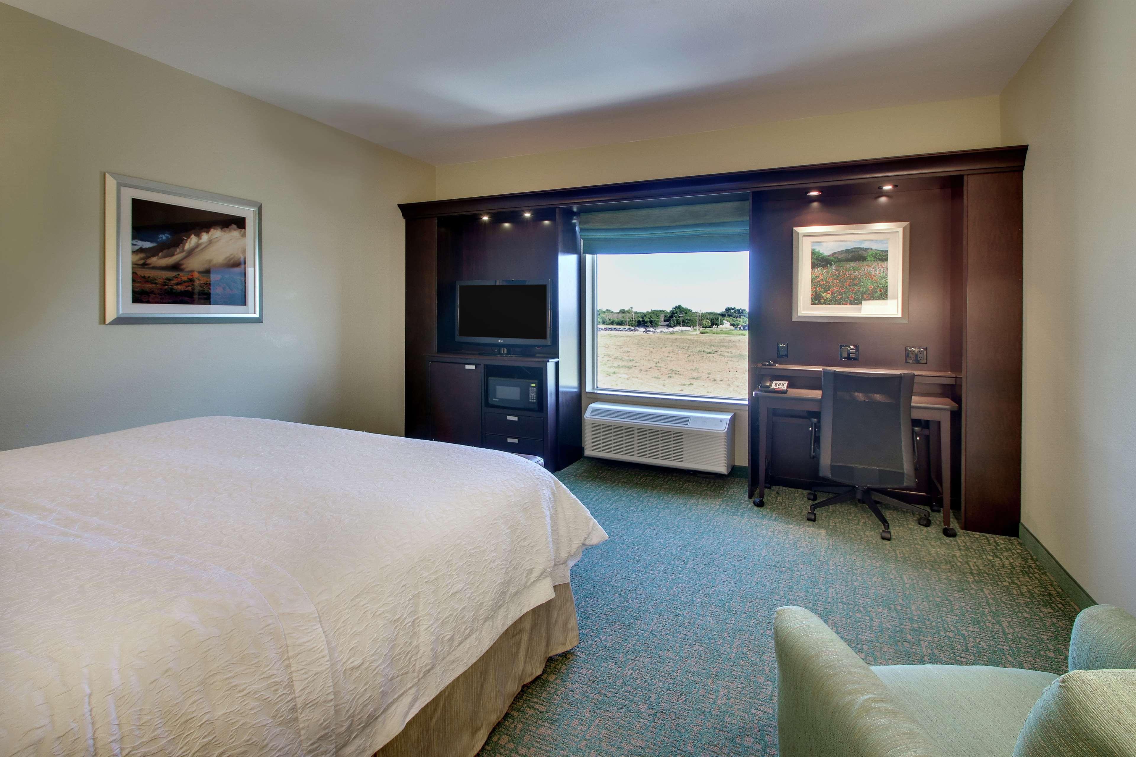 Hampton Inn Vernon Exterior foto